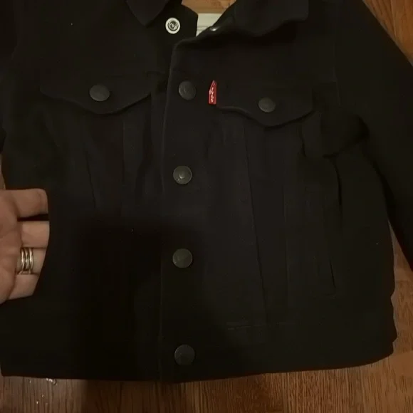 Levi’s black Jean jacket - Picture 3 of 5